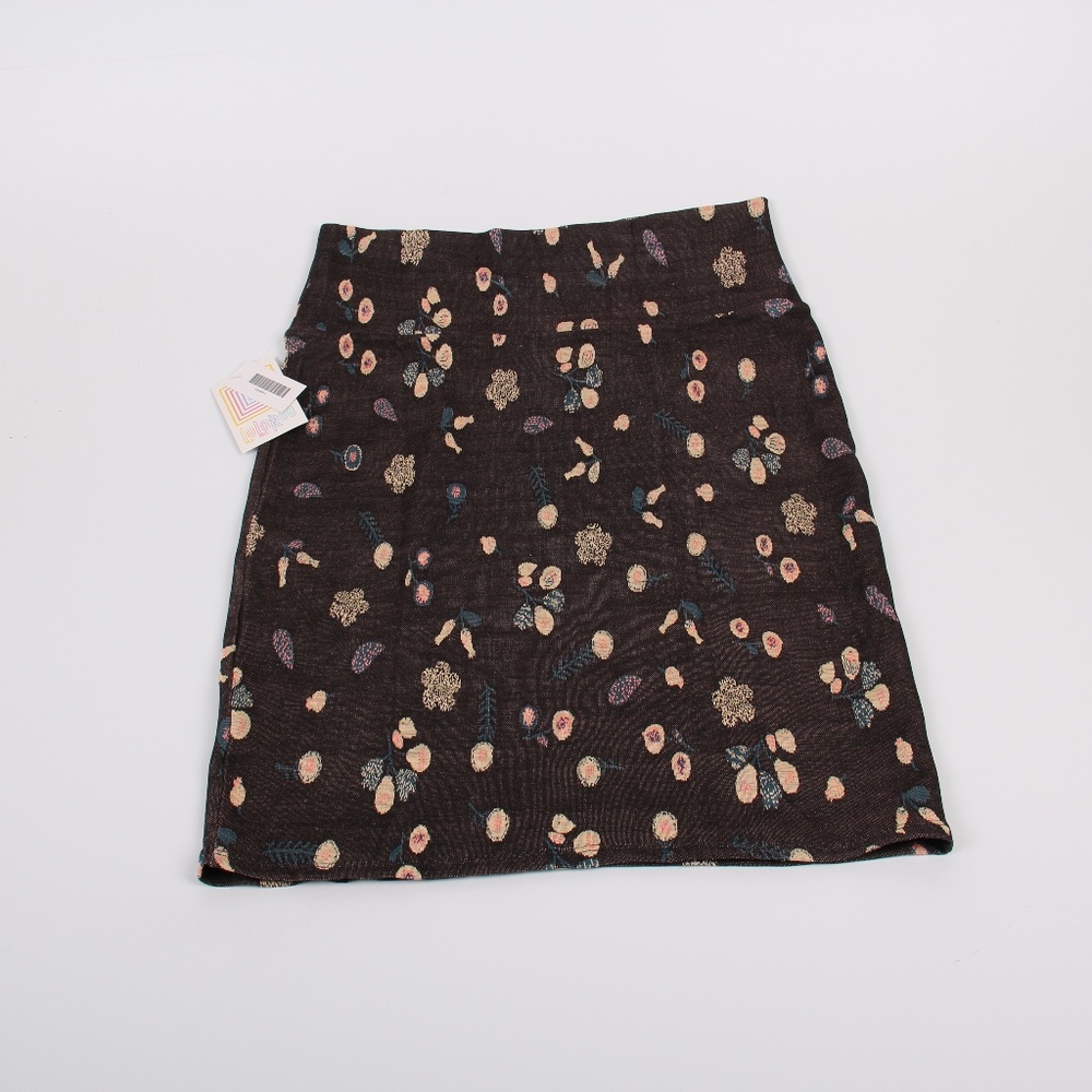 2/$20 - NWT LulaRoe Cassie Skirt Floral